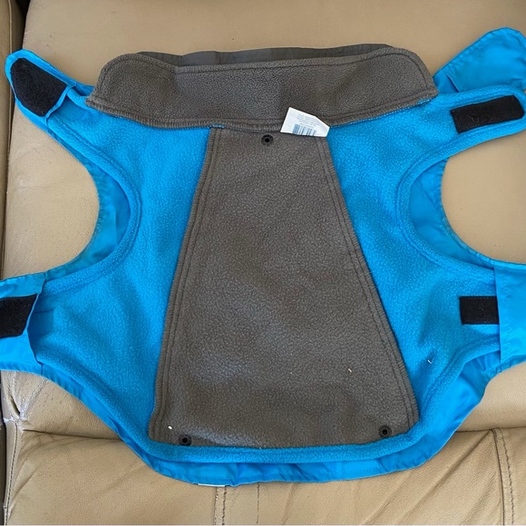 🎉Host Pick🎉 Reflection Safety Dog Jacket 🐶 - Picture 2 of 2